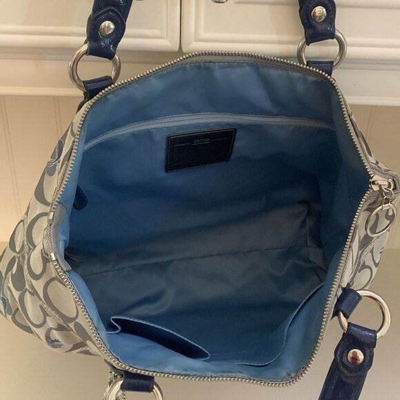 COACH POPPY Purse - Picture 7 of 10